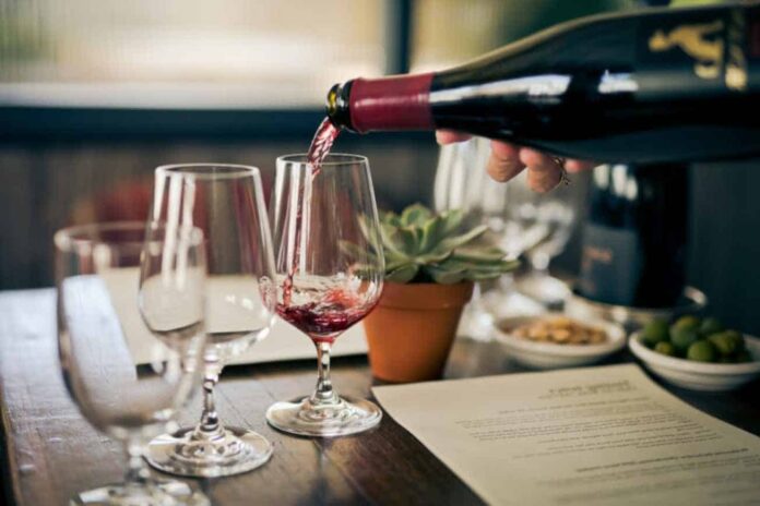 How to Serve Wine Like the French A Step-by-Step Guide